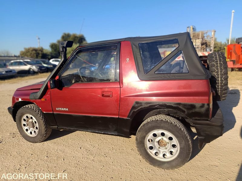 SUZUKI VITARA JLX - 1993 - 95350KMS - SUV: foto 5 SUZUKI VITARA JLX - 1993 - 95350KMS - SUV: foto 5