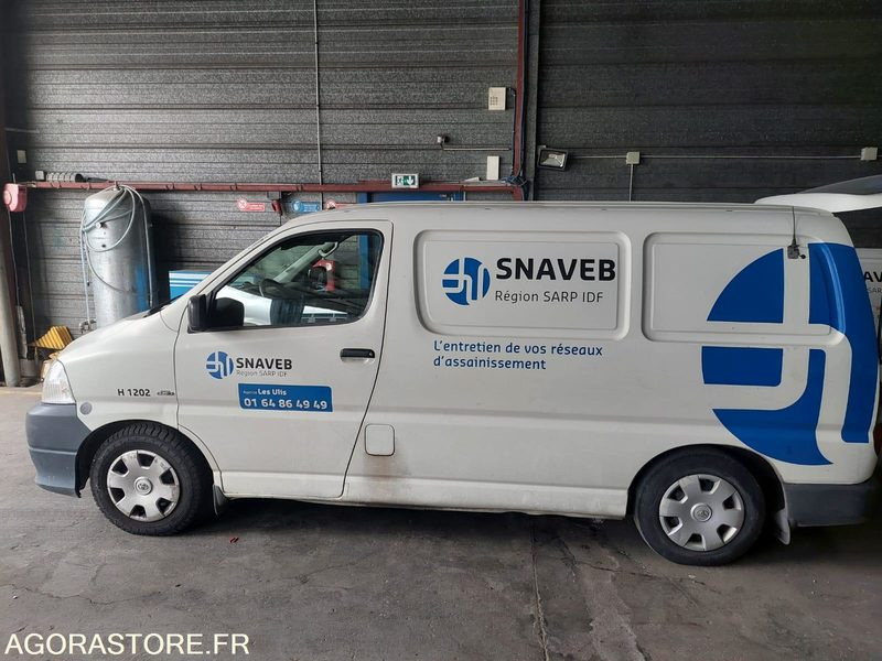 TOYOTA Hiace fourgon HP HUWER 2012 272000KM ROULANT EXPORT UNIQUEMENT - Furgão compacto: foto 3 TOYOTA Hiace fourgon HP HUWER 2012 272000KM ROULANT EXPORT UNIQUEMENT - Furgão compacto: foto 3