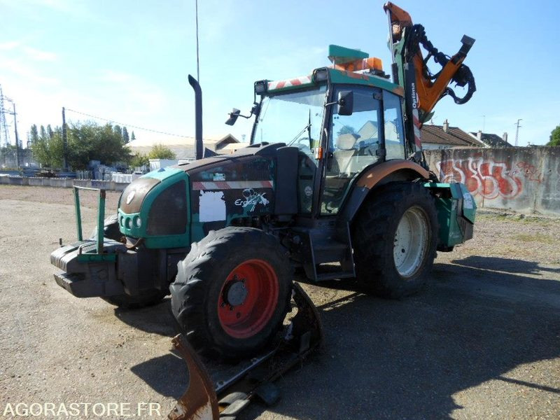 TRACTEUR AGRICOLE RENAULT ERGOS 446 (DD123) + DEBROUSSAILLEUSE 5M (MC123) - Trator: foto 1 TRACTEUR AGRICOLE RENAULT ERGOS 446 (DD123) + DEBROUSSAILLEUSE 5M (MC123) - Trator: foto 1