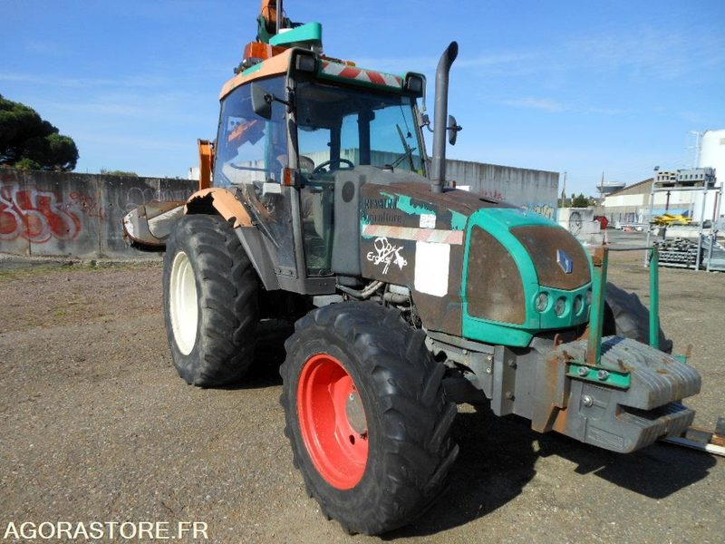 TRACTEUR AGRICOLE RENAULT ERGOS 446 (DD123) + DEBROUSSAILLEUSE 5M (MC123) - Trator: foto 2 TRACTEUR AGRICOLE RENAULT ERGOS 446 (DD123) + DEBROUSSAILLEUSE 5M (MC123) - Trator: foto 2