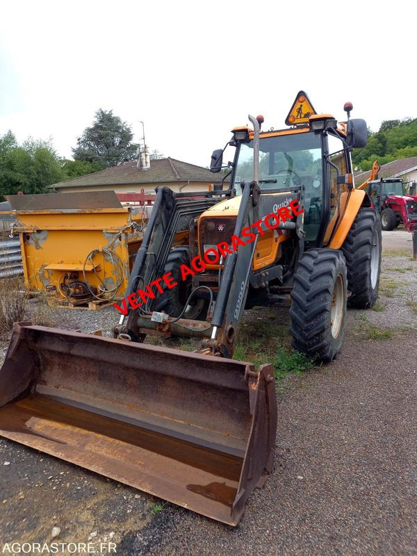 TRACTEUR MASSEY FERGUSON 6245 4X4 - Trator: foto 1 TRACTEUR MASSEY FERGUSON 6245 4X4 - Trator: foto 1