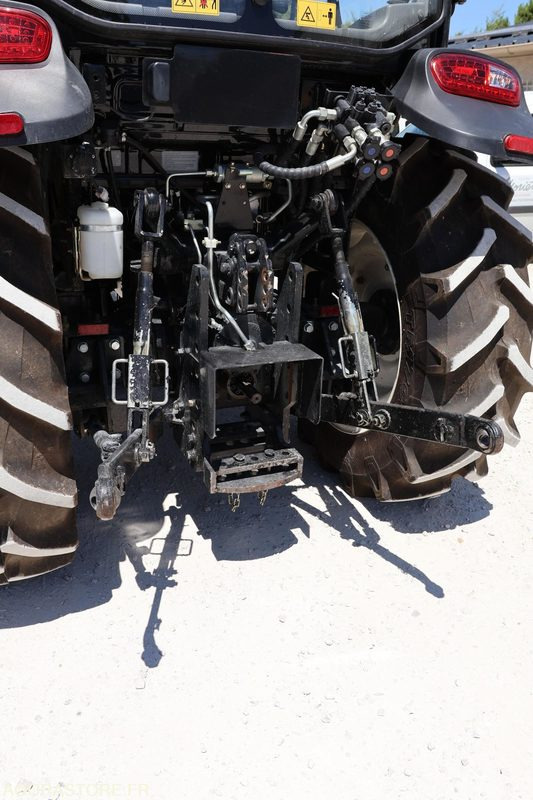 Tracteur Lovol M504 cabine avec équipements 111h 2023 - Trator: foto 5 Tracteur Lovol M504 cabine avec équipements 111h 2023 - Trator: foto 5