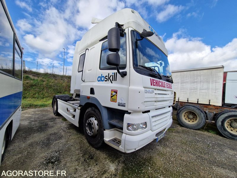 DAF CF 85.360 - 2012 - 241565 Kms - CB337EY - Tractor: foto 2 DAF CF 85.360 - 2012 - 241565 Kms - CB337EY - Tractor: foto 2