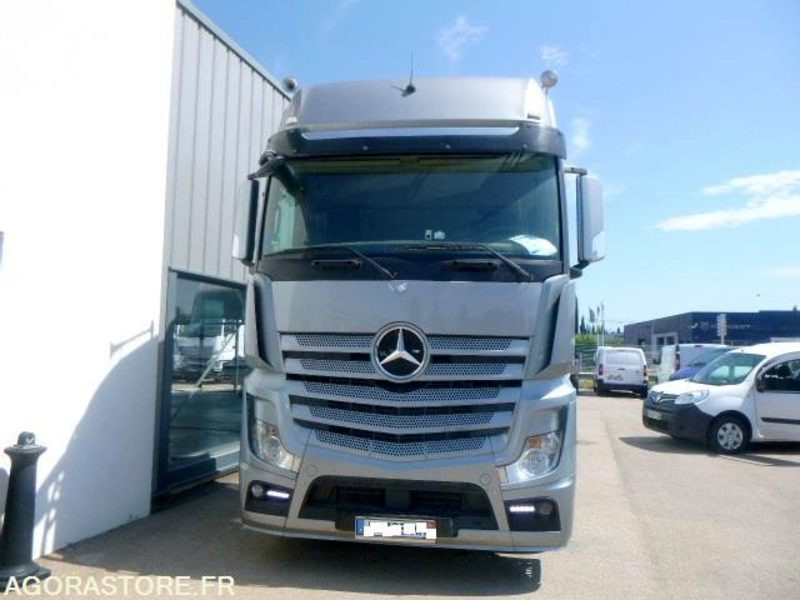 MERCEDES ACTROS 1845 GRANDE CABINE - 2012 - IMMATRICULATION SLOVENE - TB ETAT - Tractor: foto 3 MERCEDES ACTROS 1845 GRANDE CABINE - 2012 - IMMATRICULATION SLOVENE - TB ETAT - Tractor: foto 3
