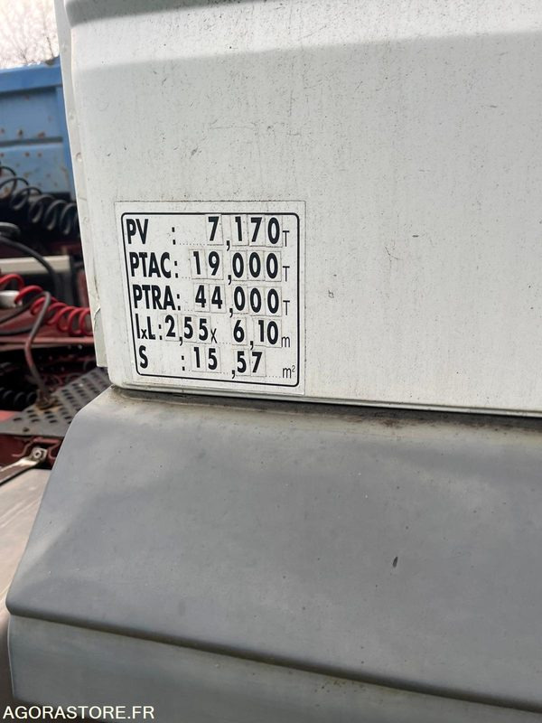 TRACTEUR 4X2 IVECO STRALIS 2004 420 000 KM + 1 MOTEUR POUR PIECES - Tractor: foto 2 TRACTEUR 4X2 IVECO STRALIS 2004 420 000 KM + 1 MOTEUR POUR PIECES - Tractor: foto 2