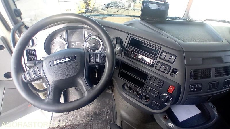 TRACTEUR DAF XF 460 - 2016 - 652 781km - pneus neufs - Tractor: foto 4 TRACTEUR DAF XF 460 - 2016 - 652 781km - pneus neufs - Tractor: foto 4