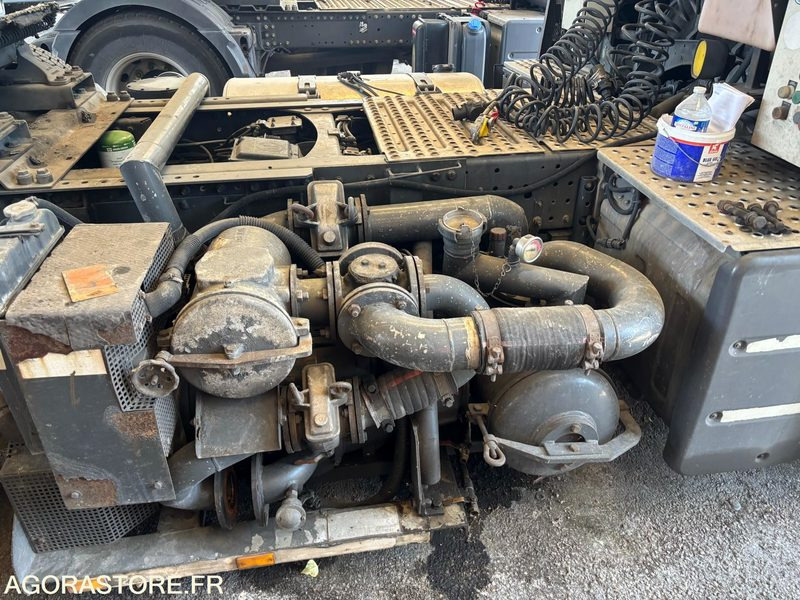 TRACTEUR RENAULT MAGNUM 2007 PAV HUWER EV848AQ (VENTE UNIQUEMENT EXPORT) - Tractor: foto 5 TRACTEUR RENAULT MAGNUM 2007 PAV HUWER EV848AQ (VENTE UNIQUEMENT EXPORT) - Tractor: foto 5