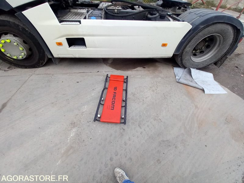 TRR RENAULT 19T - DN395ZD - Tractor: foto 3 TRR RENAULT 19T - DN395ZD - Tractor: foto 3