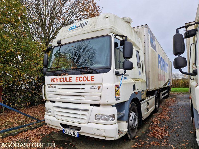 Tracteur DAF CF 85.360 - 2012 -193474 Kms -CN640HC - Tractor: foto 1 Tracteur DAF CF 85.360 - 2012 -193474 Kms -CN640HC - Tractor: foto 1