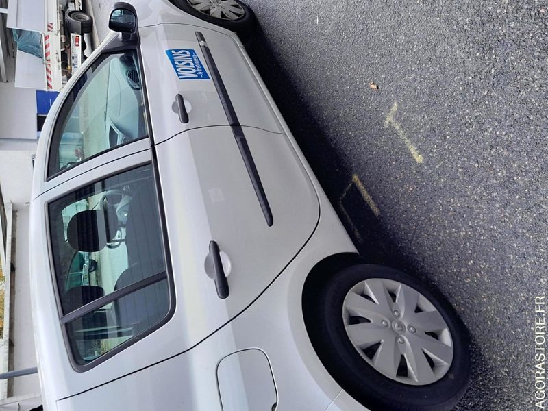 Très belle Renault Clio essence/GPL - Automóvel: foto 3 Très belle Renault Clio essence/GPL - Automóvel: foto 3