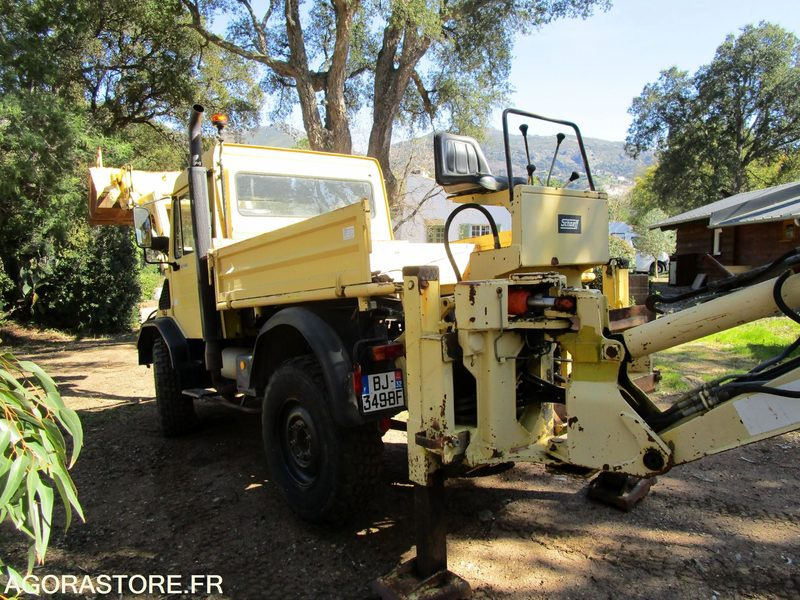 Unimog U140 - 1994 - 115 000km - TRES BON ETAT - Retroescavadeira: foto 3 Unimog U140 - 1994 - 115 000km - TRES BON ETAT - Retroescavadeira: foto 3