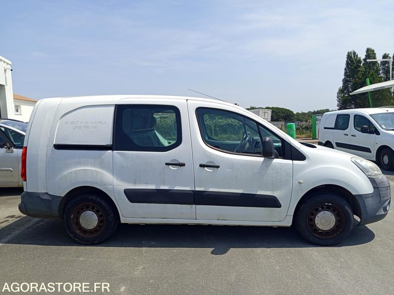 Véhicule utilitaire CITROËN Berlingo - Furgão compacto: foto 2 Véhicule utilitaire CITROËN Berlingo - Furgão compacto: foto 2