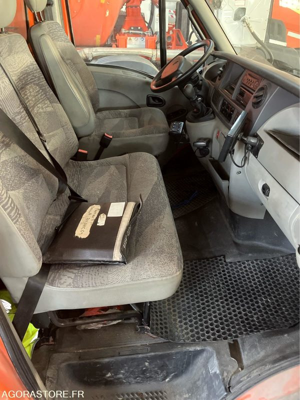 Renault Master - 2005 - 43161kms (P2001716) - Veículo comercial: foto 5 Renault Master - 2005 - 43161kms (P2001716) - Veículo comercial: foto 5