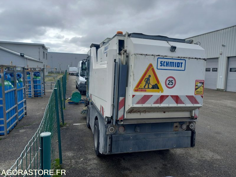 BALAYEUSE SCHMIDT CLEANGO 500-5M3-2019-N°57 - FONCTIONNELLE - VENDU DANS L'ETAT - Veículo municipal/ Especial: foto 4 BALAYEUSE SCHMIDT CLEANGO 500-5M3-2019-N°57 - FONCTIONNELLE - VENDU DANS L'ETAT - Veículo municipal/ Especial: foto 4