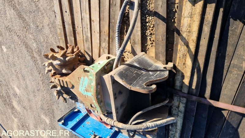 Fraise pour pelle 20t - Veículo municipal/ Especial: foto 3 Fraise pour pelle 20t - Veículo municipal/ Especial: foto 3