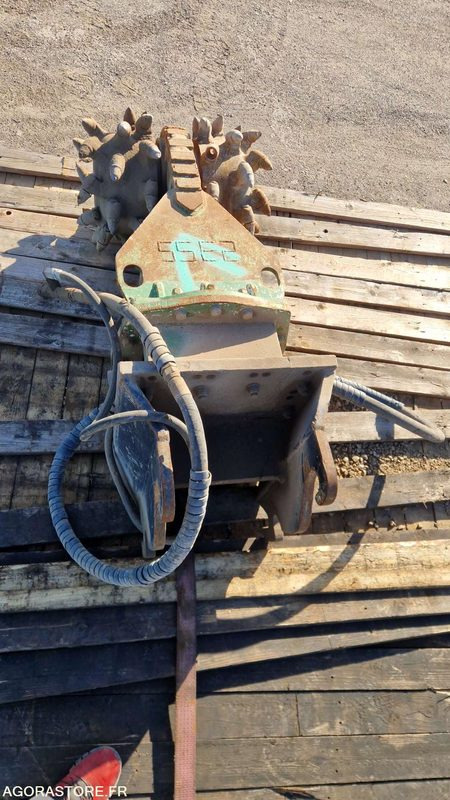 Fraise pour pelle 20t - Veículo municipal/ Especial: foto 4 Fraise pour pelle 20t - Veículo municipal/ Especial: foto 4