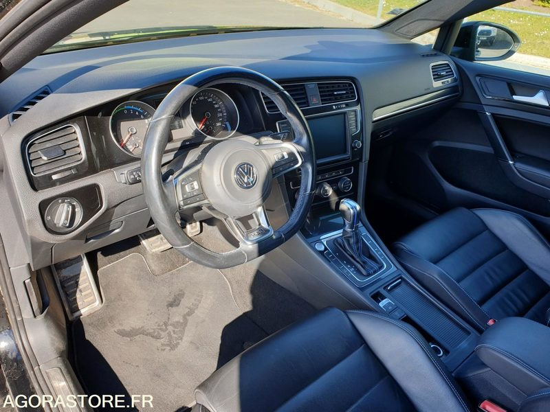 Volkswagen GOLF GTE 1.4 TSI - Automóvel: foto 5 Volkswagen GOLF GTE 1.4 TSI - Automóvel: foto 5