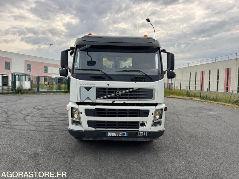 Volvo FM 400 8X4 ampliroll - 2009 - 763559KM - Camião polibenne: foto 2 Volvo FM 400 8X4 ampliroll - 2009 - 763559KM - Camião polibenne: foto 2