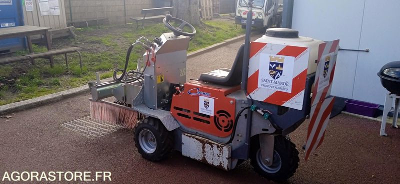 Balayeuse désherbeuse deneigeuse COCHET type GECKO automotrice 27 heures 2021 - Varredora urbana: foto 4 Balayeuse désherbeuse deneigeuse COCHET type GECKO automotrice 27 heures 2021 - Varredora urbana: foto 4