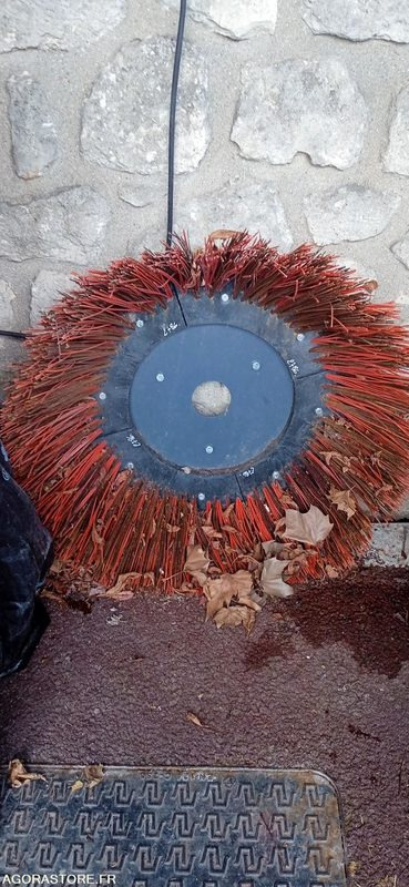 Balayeuse désherbeuse deneigeuse COCHET type GECKO automotrice 27 heures 2021 - Varredora urbana: foto 5 Balayeuse désherbeuse deneigeuse COCHET type GECKO automotrice 27 heures 2021 - Varredora urbana: foto 5