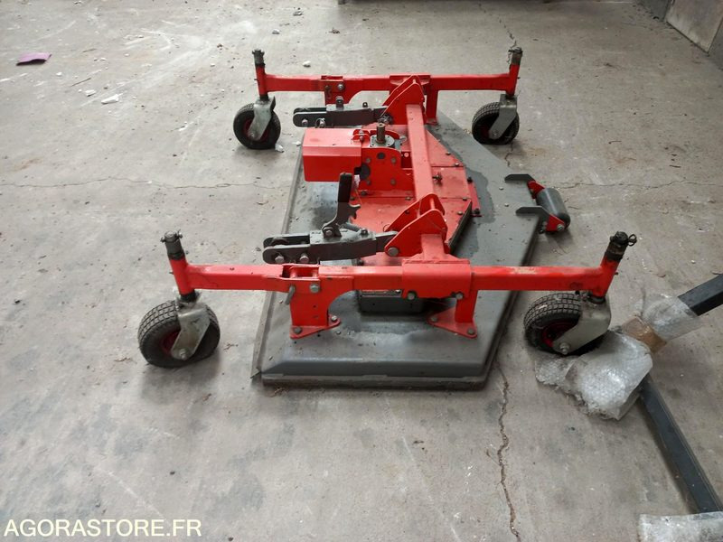 Coupe de tondeuse mulchng Morgneux TMC 150 fixation Kubota - Cortador de grama: foto 2 Coupe de tondeuse mulchng Morgneux TMC 150 fixation Kubota - Cortador de grama: foto 2