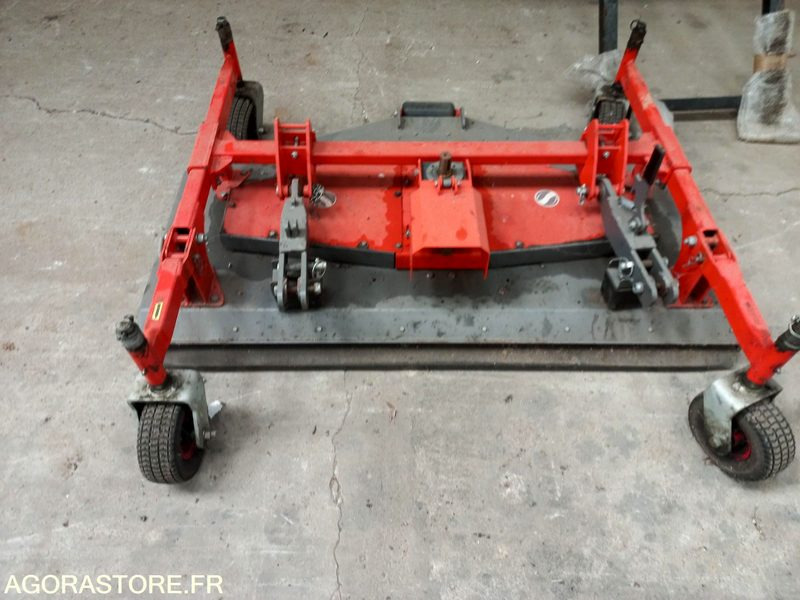 Coupe de tondeuse mulchng Morgneux TMC 150 fixation Kubota - Cortador de grama: foto 4 Coupe de tondeuse mulchng Morgneux TMC 150 fixation Kubota - Cortador de grama: foto 4