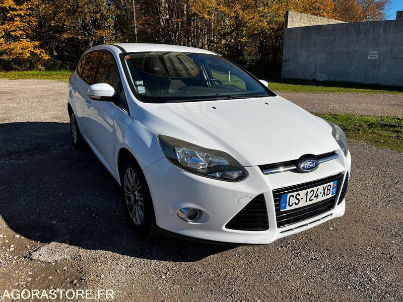 Ford focus 1lecoboost 2013 149000km - Carrinha: foto 1 Ford focus 1lecoboost 2013 149000km - Carrinha: foto 1
