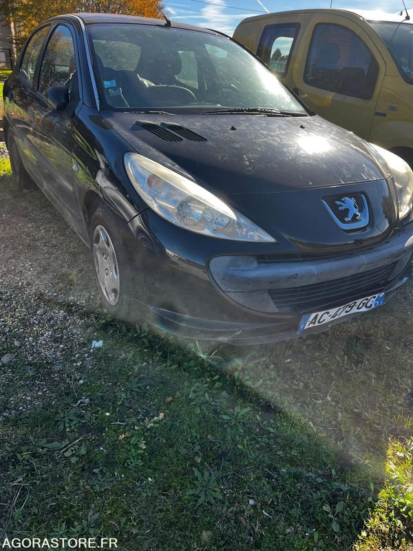 Peugeot 206+ 1.4 hdi 2009 185000km - Automóvel: foto 1 Peugeot 206+ 1.4 hdi 2009 185000km - Automóvel: foto 1