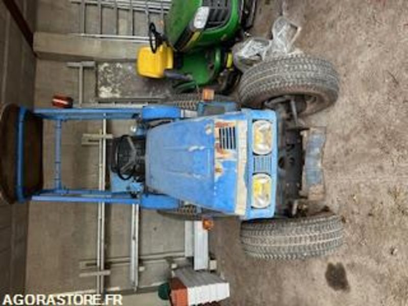Tracteur iseki - Trator: foto 1 Tracteur iseki - Trator: foto 1