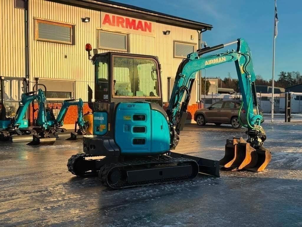 Airman AX 38 U-6 A - Mini escavadeira: foto 3 Airman AX 38 U-6 A - Mini escavadeira: foto 3