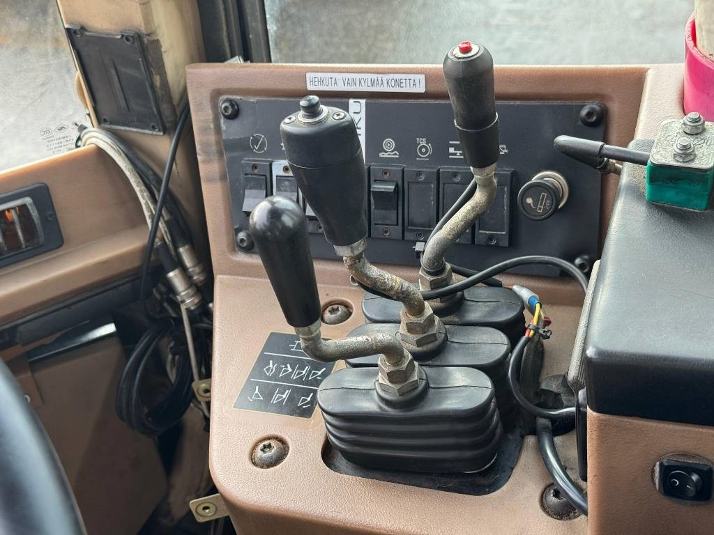 CAT 938 F II - Pá carregadora de rodas: foto 4 CAT 938 F II - Pá carregadora de rodas: foto 4