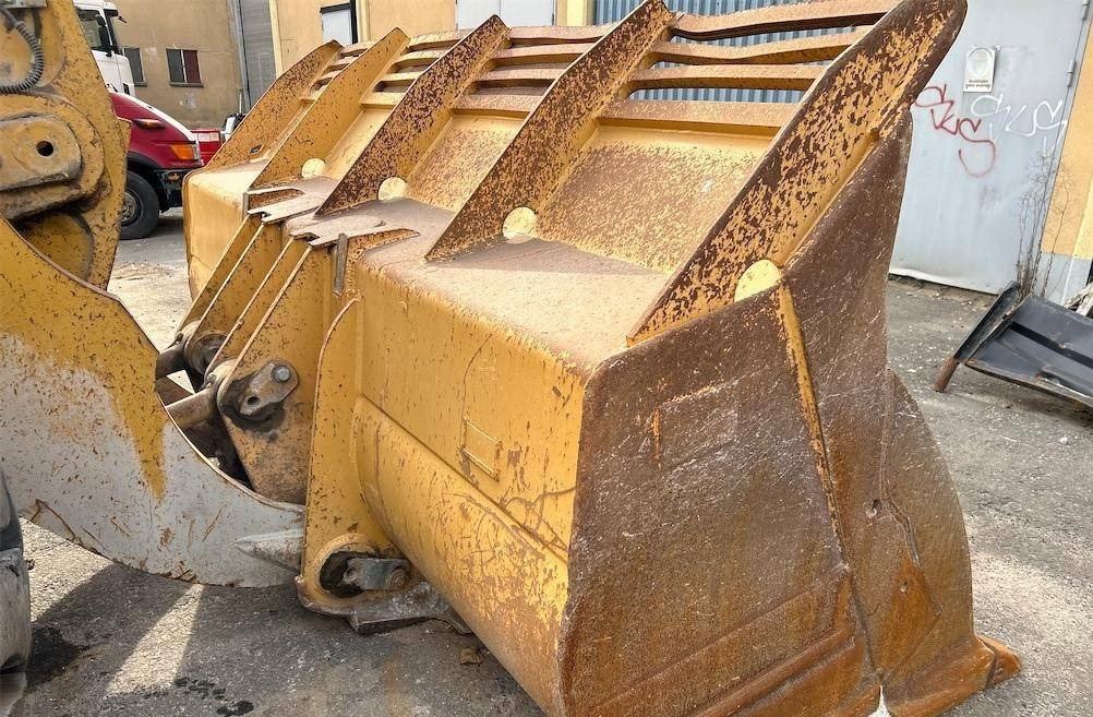 CATPILLAR 980K - Pá carregadora de rodas: foto 5 CATPILLAR 980K - Pá carregadora de rodas: foto 5