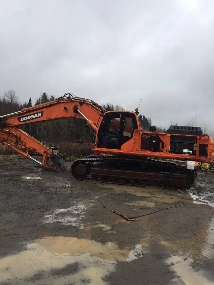 Doosan DX420LC - Escavadora de rastos: foto 3 Doosan DX420LC - Escavadora de rastos: foto 3