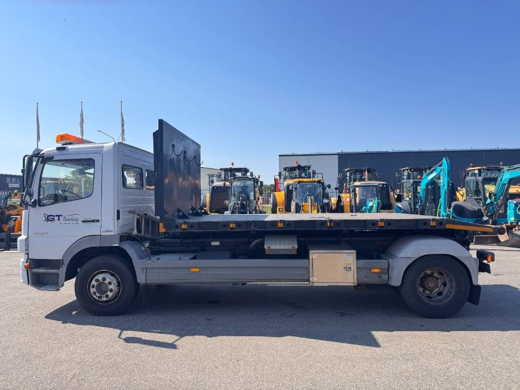 Mercedes-Benz Atego 1524 L 4X2 Växlare Pallift - Camião furgão: foto 5 Mercedes-Benz Atego 1524 L 4X2 Växlare Pallift - Camião furgão: foto 5