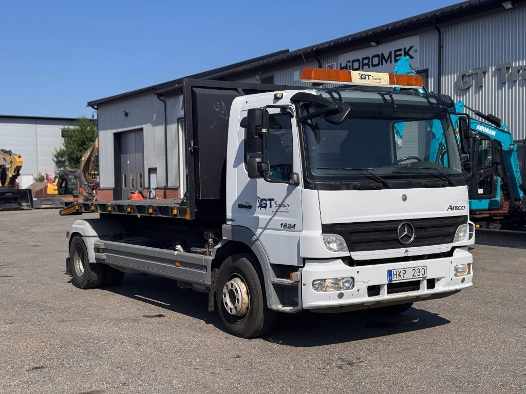 Mercedes-Benz Atego 1524 L 4X2 Växlare Pallift - Camião furgão: foto 4 Mercedes-Benz Atego 1524 L 4X2 Växlare Pallift - Camião furgão: foto 4
