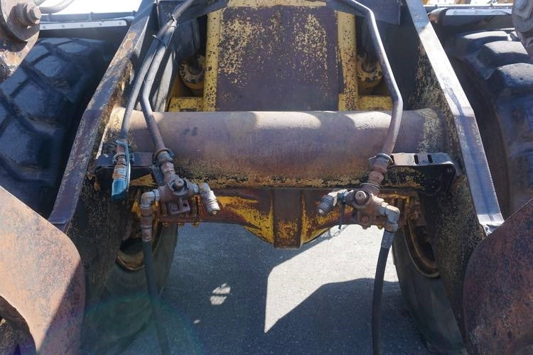 Pá carregadora de rodas Volvo 120: foto 9