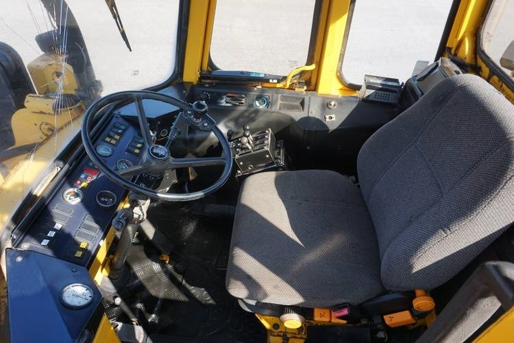 Pá carregadora de rodas Volvo 120: foto 13