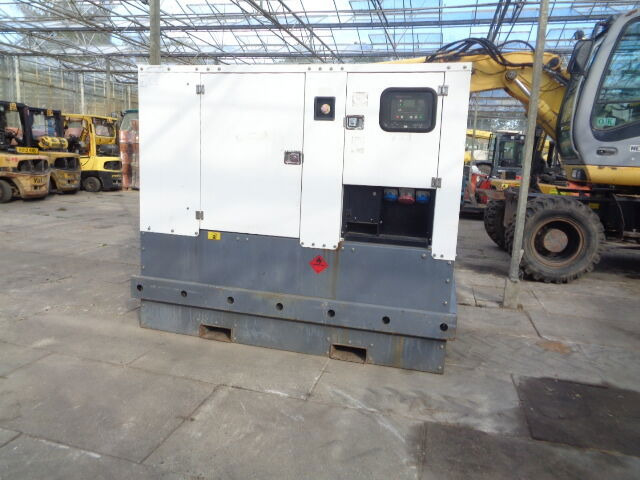 Diversen 30 KVA Aggreko 30 KVA - Gerador elétrico: foto 5 Diversen 30 KVA Aggreko 30 KVA - Gerador elétrico: foto 5