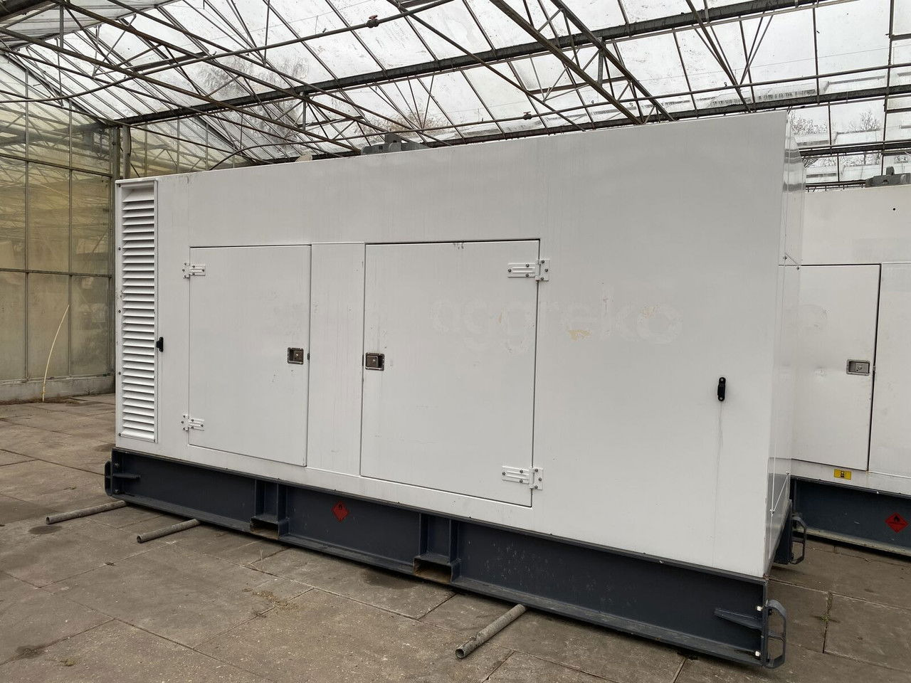 Diversen 300 KVA Aggreko 300 KVA - Gerador elétrico: foto 1 Diversen 300 KVA Aggreko 300 KVA - Gerador elétrico: foto 1