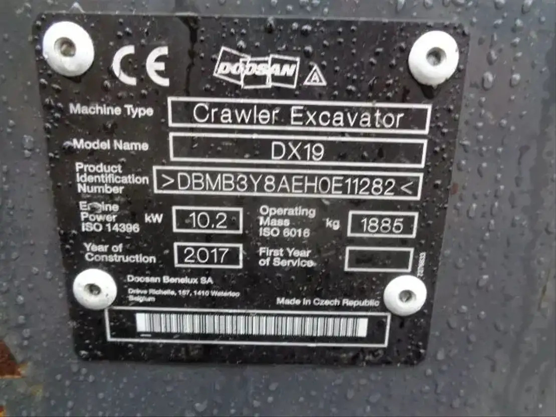 Mini escavadeira Doosan DX19: foto 9