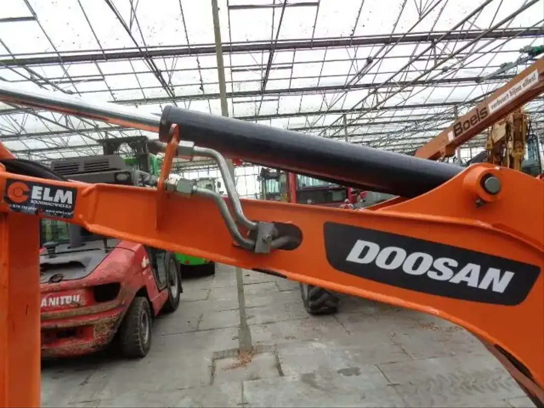Mini escavadeira Doosan DX19: foto 19
