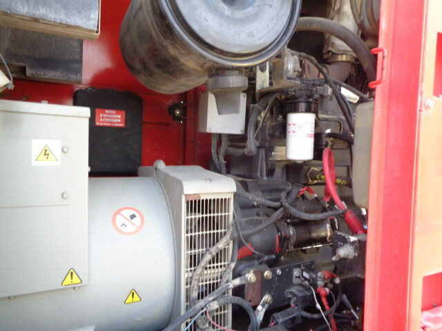 Gerador elétrico Doosan G150: foto 15