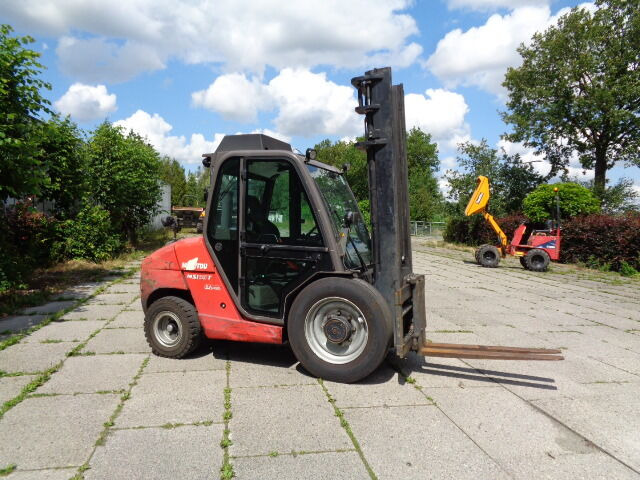 Manitou MSI 35 - Empilhador a diesel: foto 1 Manitou MSI 35 - Empilhador a diesel: foto 1