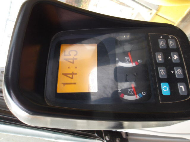 Escavadora de rastos New Holland E235: foto 10 Escavadora de rastos New Holland E235: foto 10