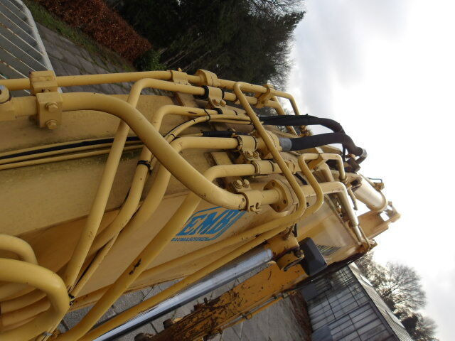 Escavadora de rastos New Holland E235: foto 24 Escavadora de rastos New Holland E235: foto 24