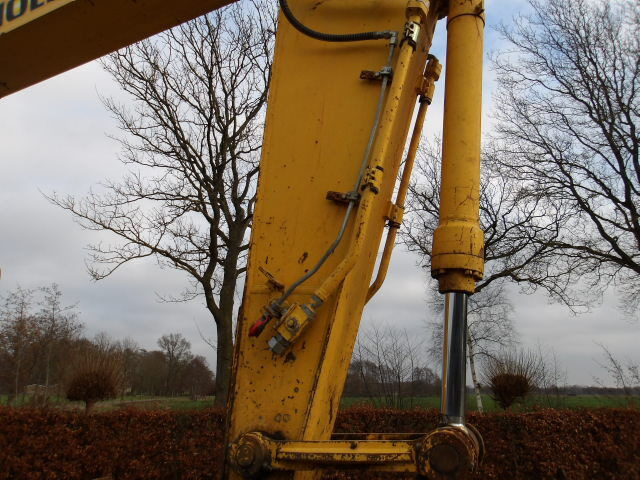 Escavadora de rastos New Holland E235: foto 17 Escavadora de rastos New Holland E235: foto 17