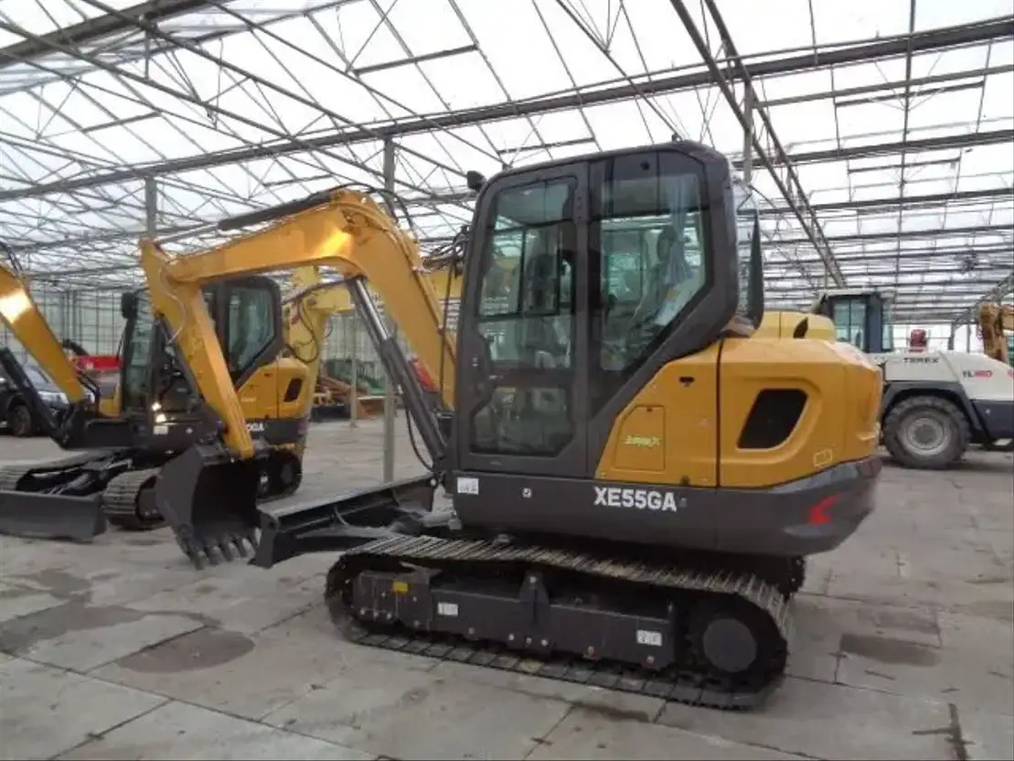 Locação financeira de  XCMG XE55GA XCMG XE55GA: foto 8