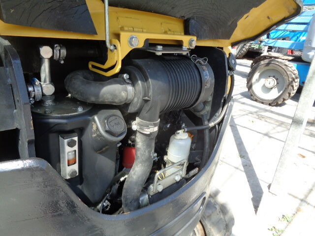 Yanmar SV22 - Mini escavadeira: foto 3 Yanmar SV22 - Mini escavadeira: foto 3