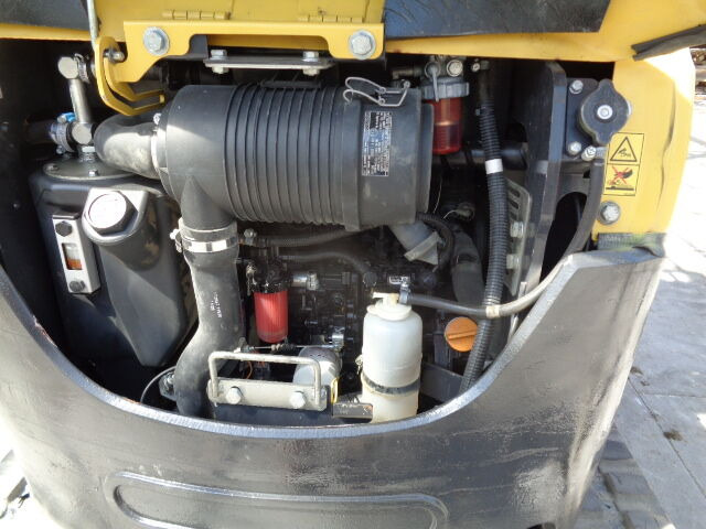 Yanmar SV22 - Mini escavadeira: foto 2 Yanmar SV22 - Mini escavadeira: foto 2