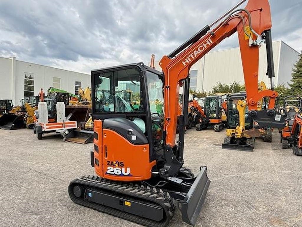 Hitachi ZX26 U-6 - Mini escavadeira: foto 3 Hitachi ZX26 U-6 - Mini escavadeira: foto 3